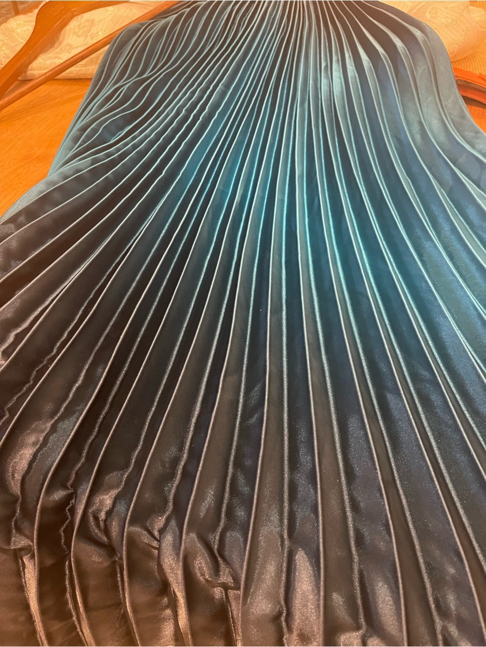 Aqua Elegant Pleated Gradient Maxi dress - blue Ombre size 2 - Picture 6 of 11